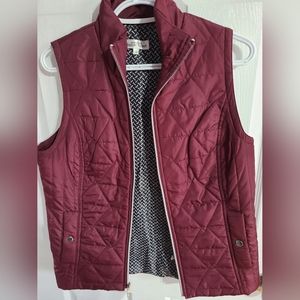Northern Reflections Quilted Vest Size small Burgandy